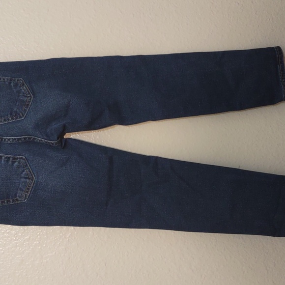 USED OLD NAVY DISTRESSED BOYS SIZE 6 SLIM BUILT IN TOUGH BLUE JEANS - Picture 7 of 8